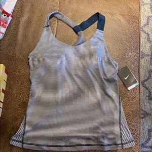 Nike tennis top